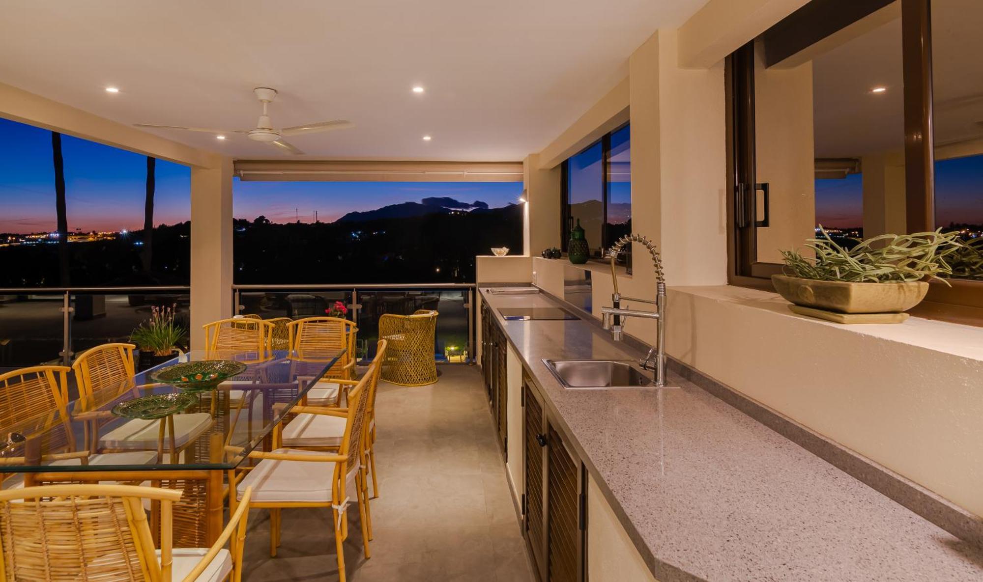 Villaer - Naranjos Golf Frontline