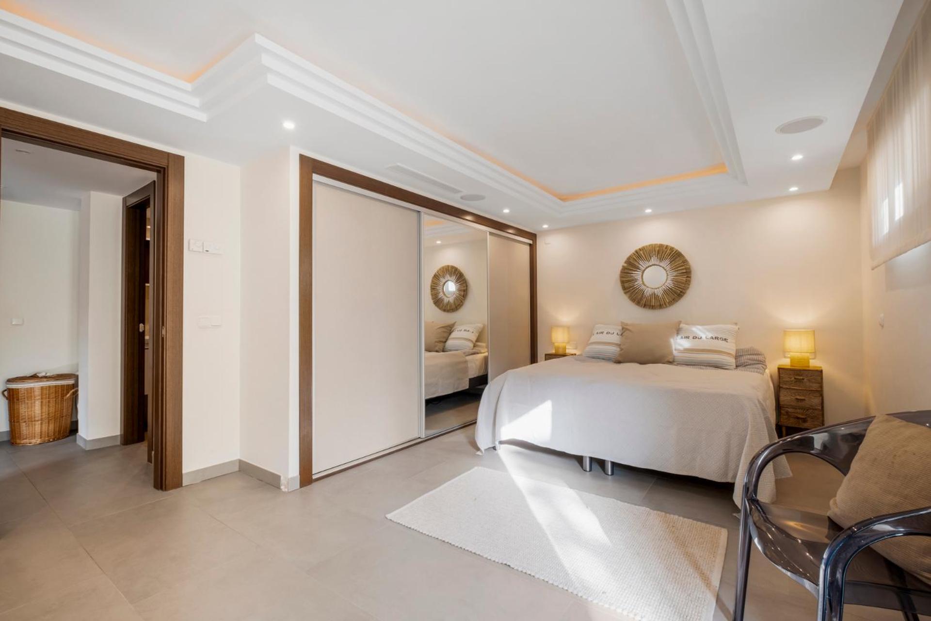 Villaer - Naranjos Golf Frontline